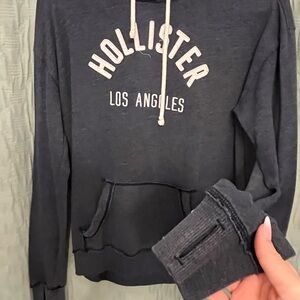 Hollister Women's Blue Hoodie Sweater with thumb holes